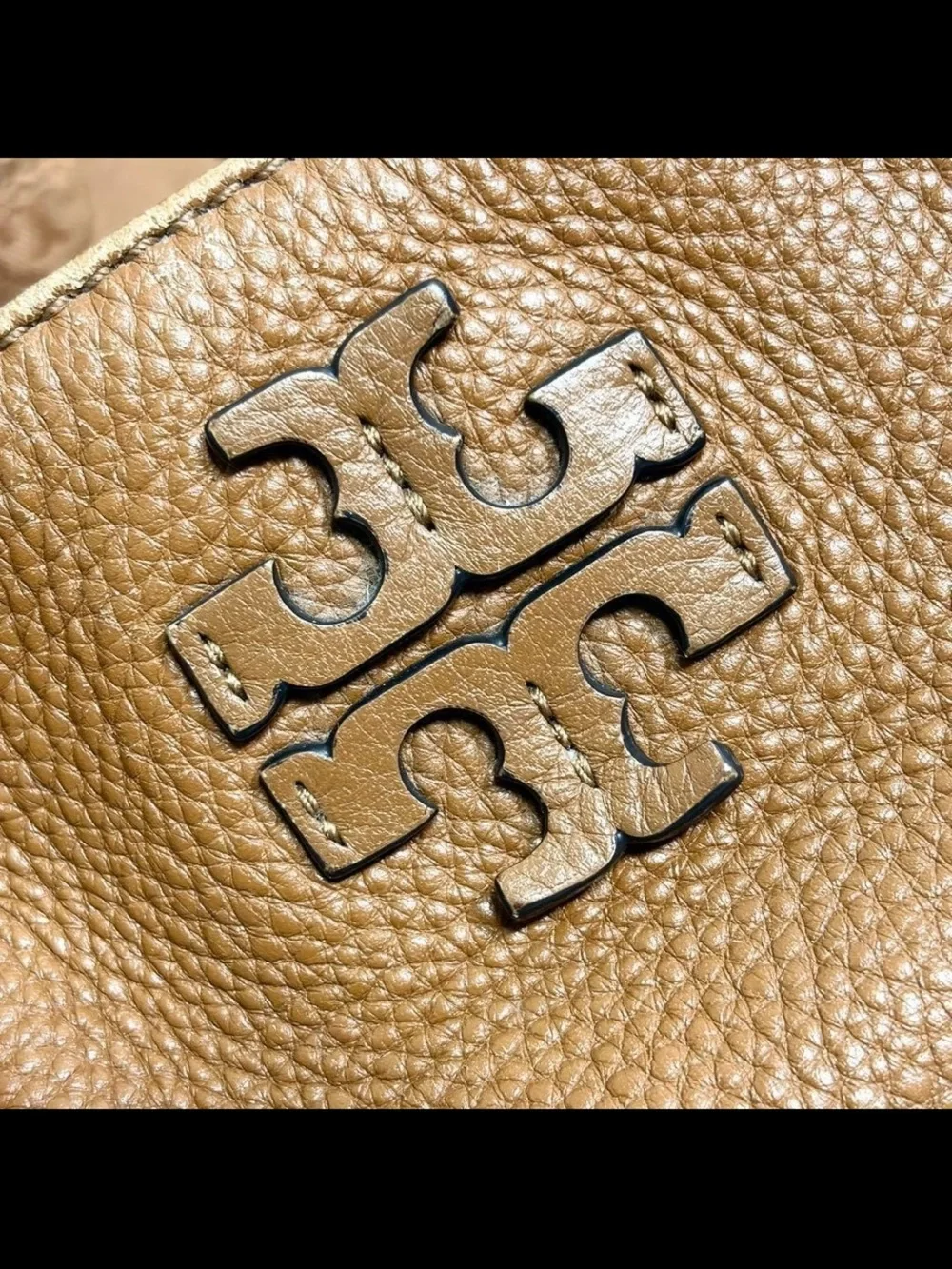 Tory Burch classic pebble